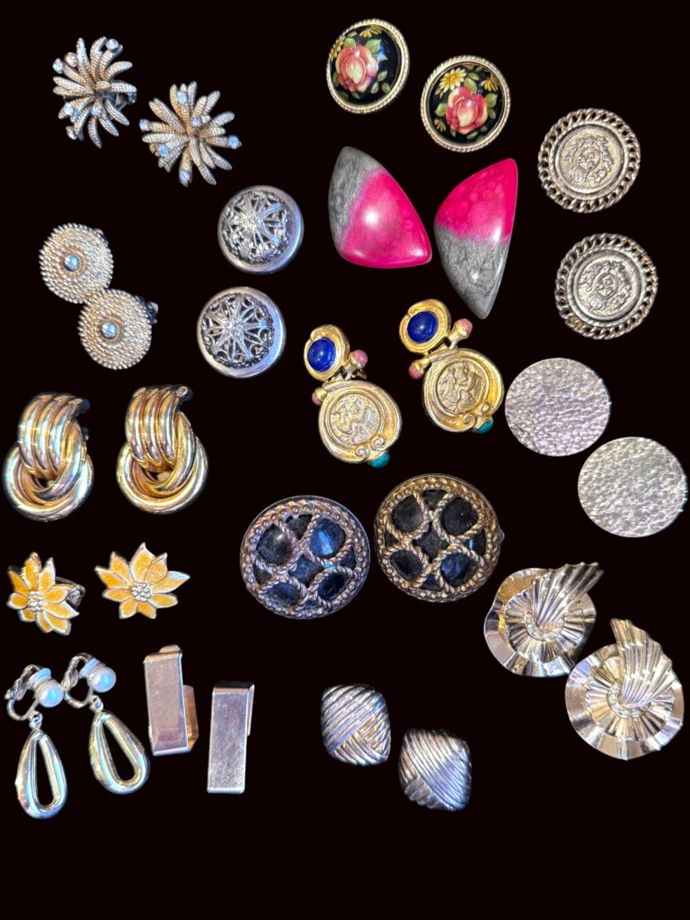 Mixed Lot of 15 pair of Earrings - Reseller Bonanza